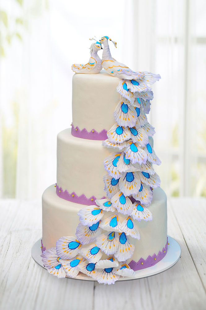 weddingcakes_blue_peacock_big_01.jpg