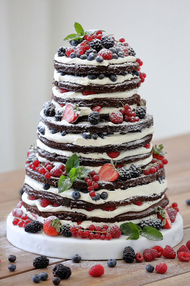 weddingcakes_nake_cake_berry_mix_big_01.jpg